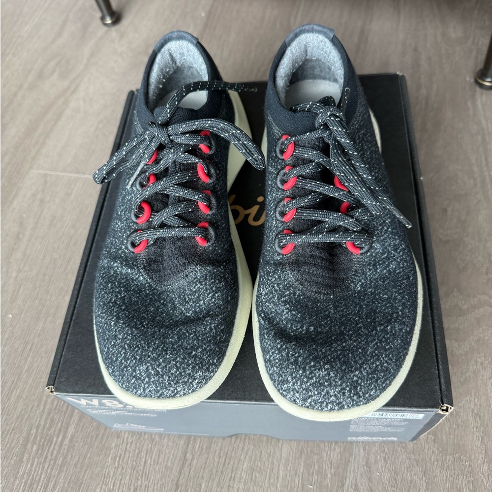 Allbirds Wool Dasher 2 Mizzle in Black/Grey Sneakers in Women Size 8.5